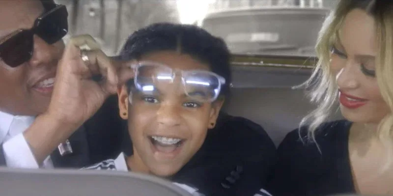 Check Out Blue Ivy Carter's Braces! Beyoncé & Jay-Z's Daughter 2 Blue Ivy Carter BracesWith Beyonce and Jay Z