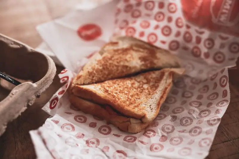Can You Eat Toast With Braces? - 5 Things You Need To Know 2 Can You Eat Toast With Braces - Toasted Bread